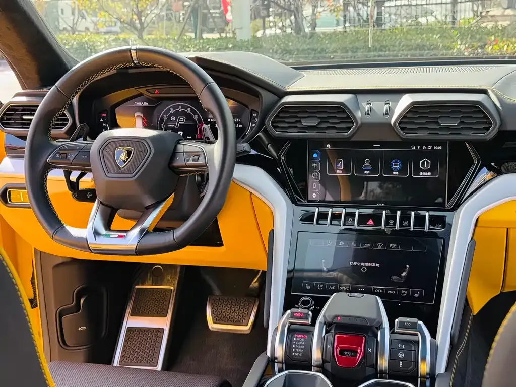 Lamborghini Urus — фото 8