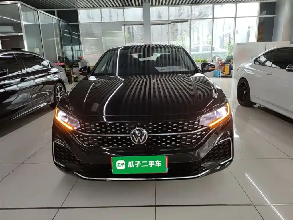 Volkswagen Passat — фото 3