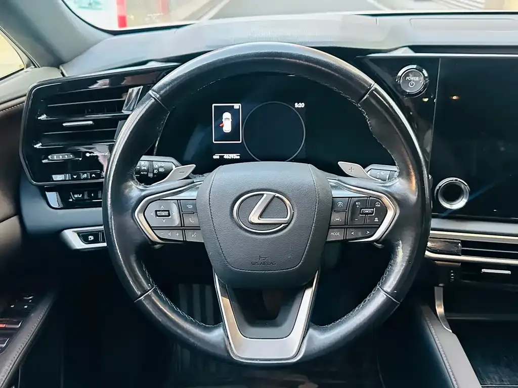 Lexus RX — фото 7