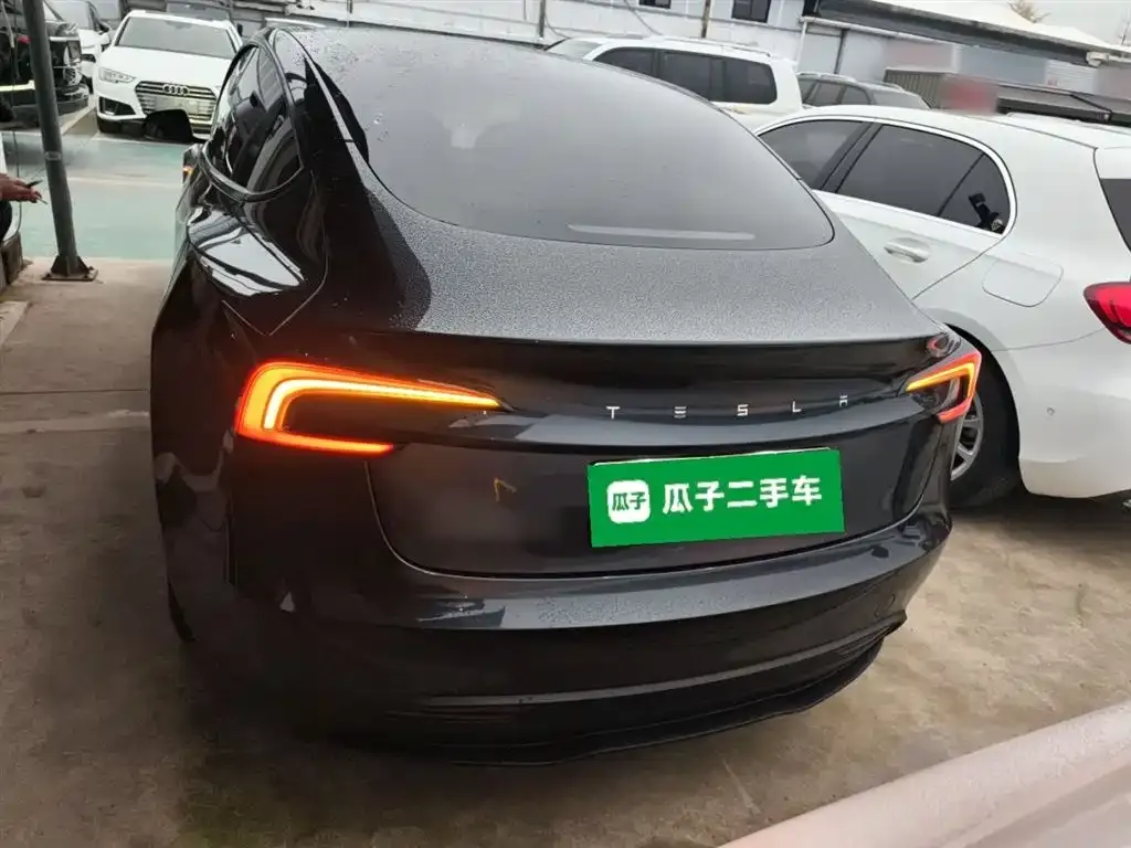 Tesla Model 3 — фото 6
