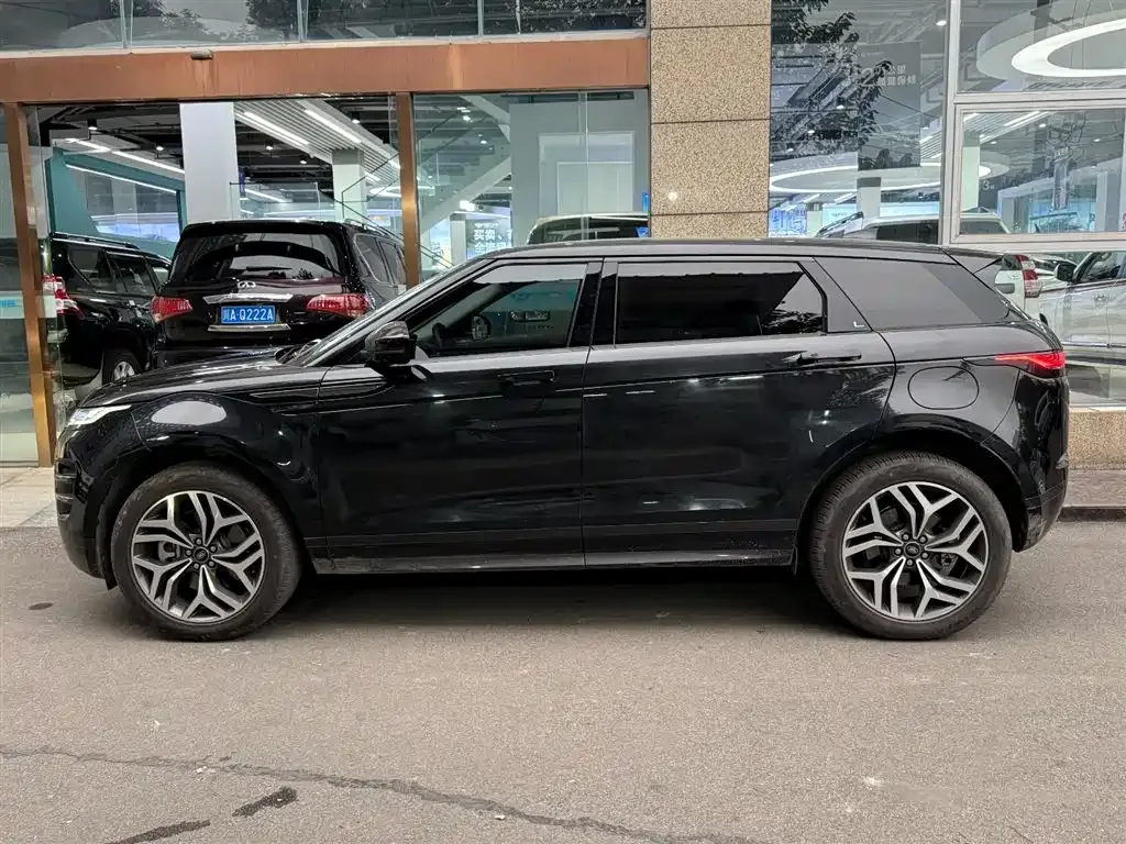 Land Rover Evoque PHEV — фото 3