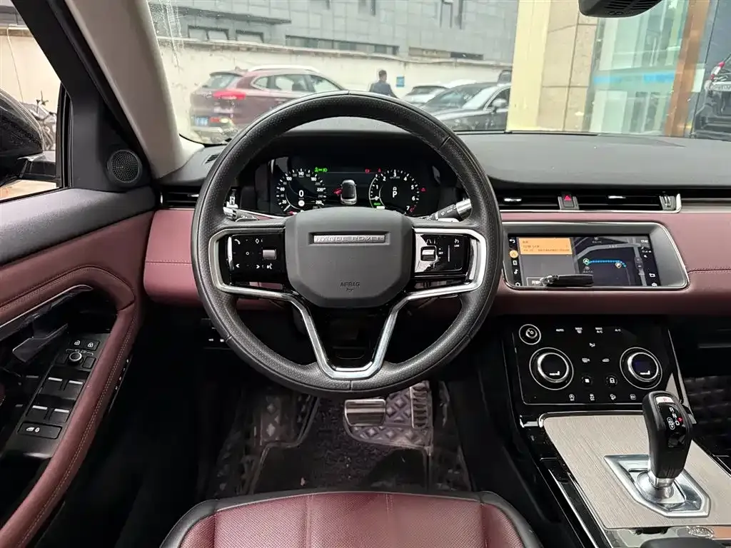 Land Rover Evoque PHEV — фото 6