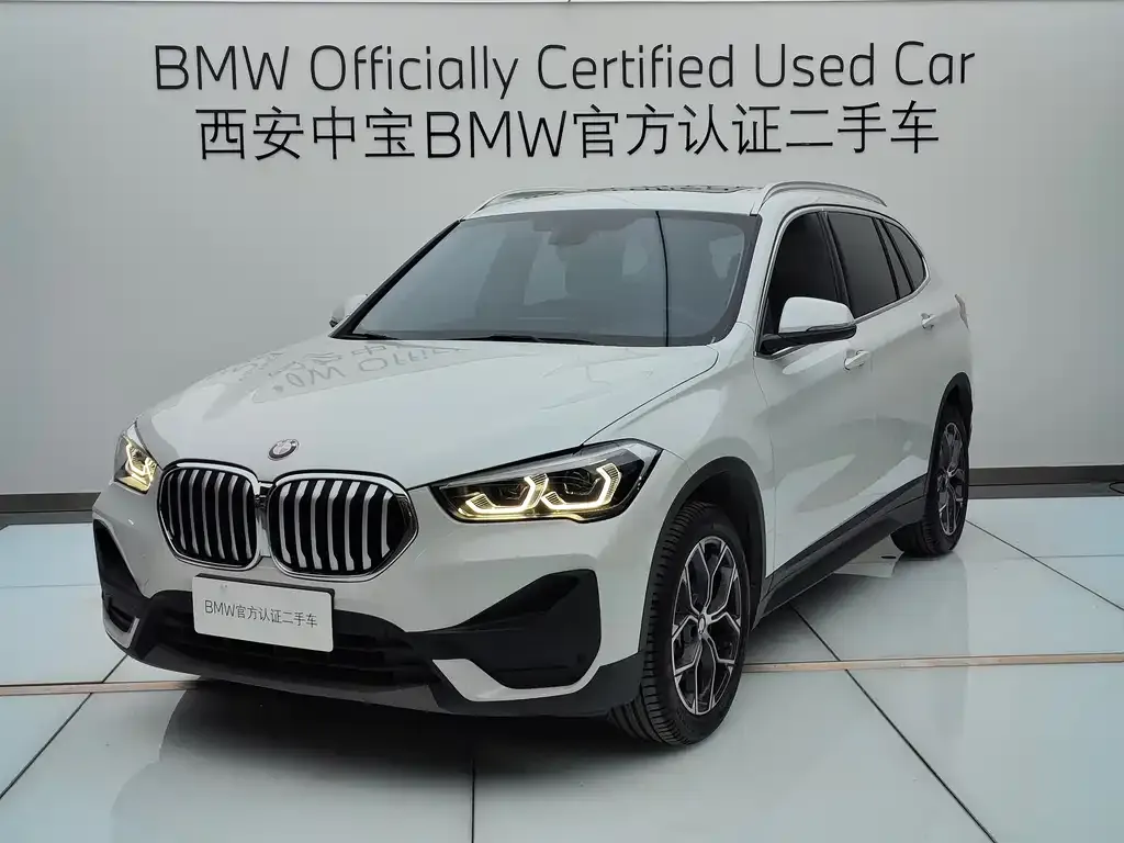 BMW X1 — фото 1
