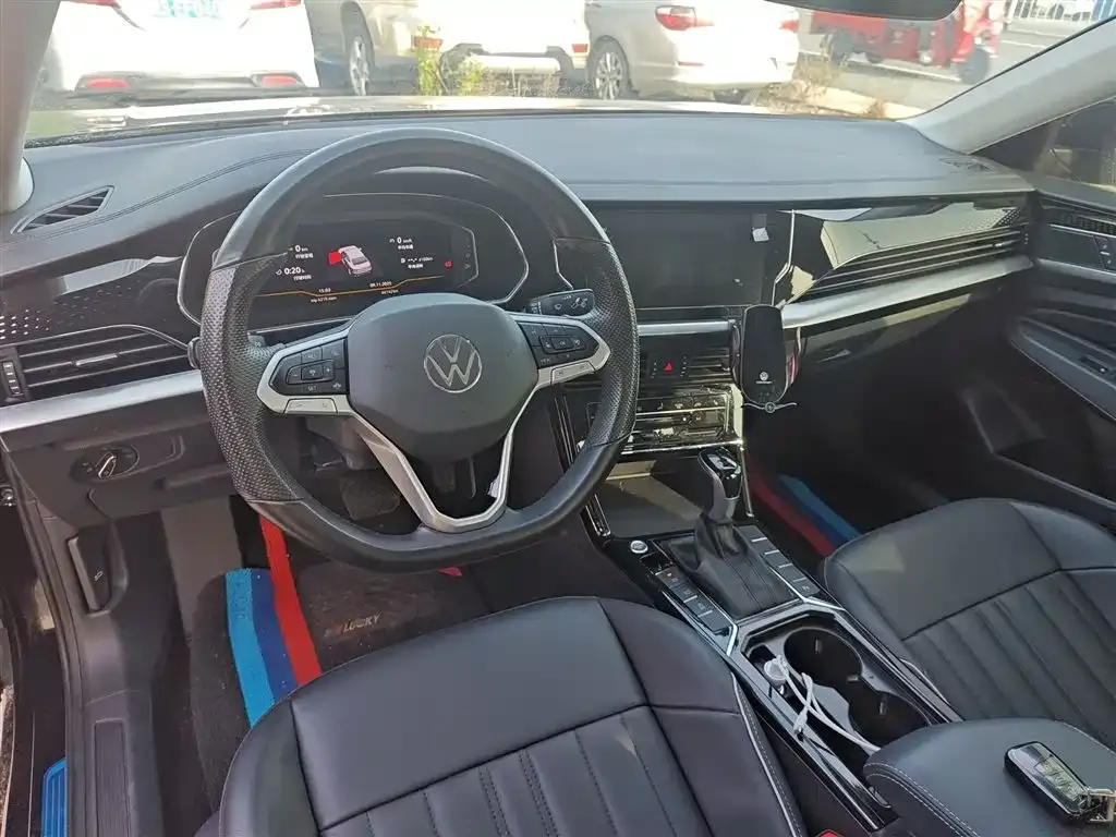 Volkswagen Passat — фото 10