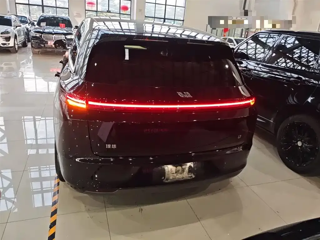 Li Auto L7 — фото 6