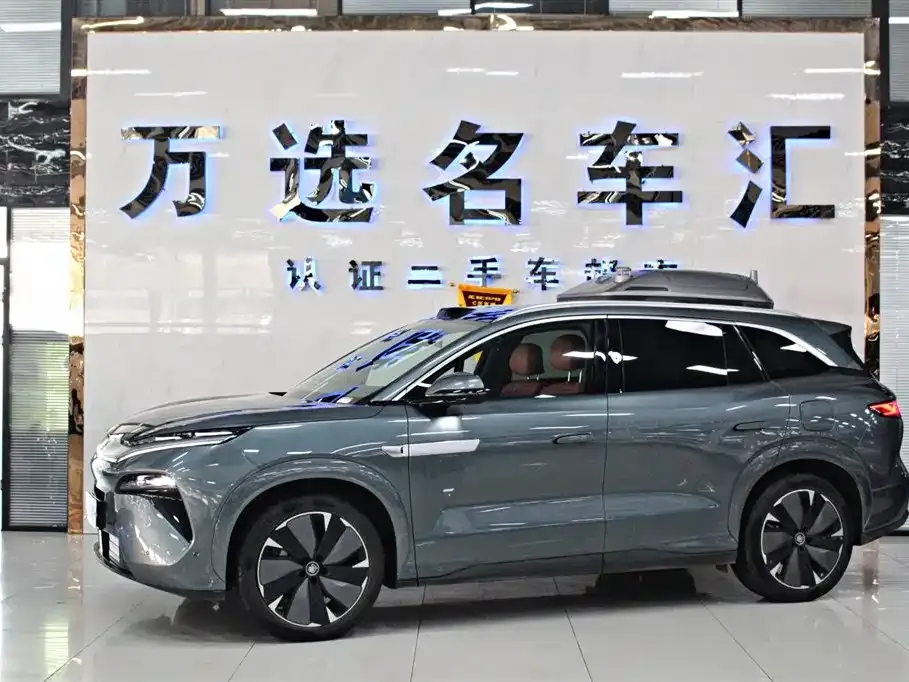 BYD Tang L — фото 1