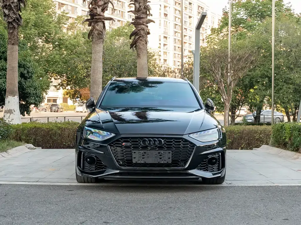 Audi RS 4 — фото 2