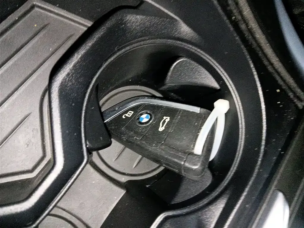 BMW X1 — фото 9
