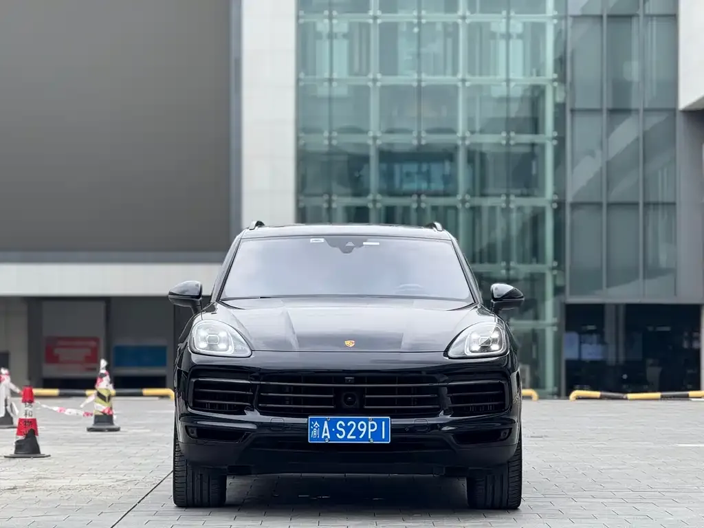 Porsche Cayenne — фото 3
