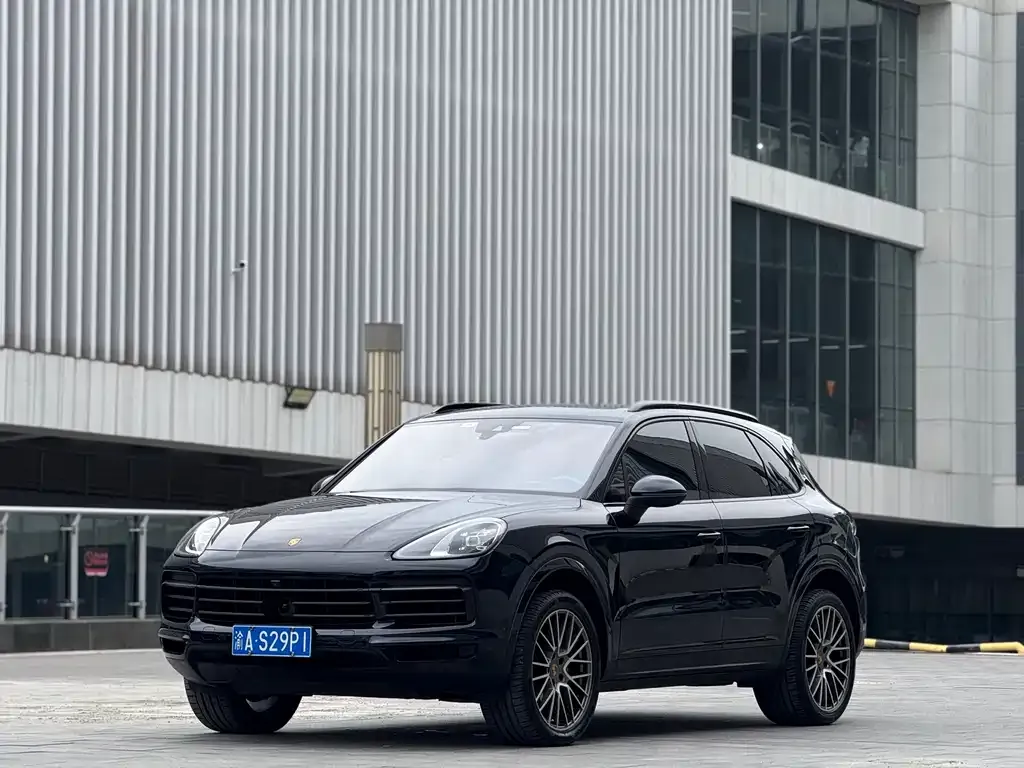 Porsche Cayenne — фото 4