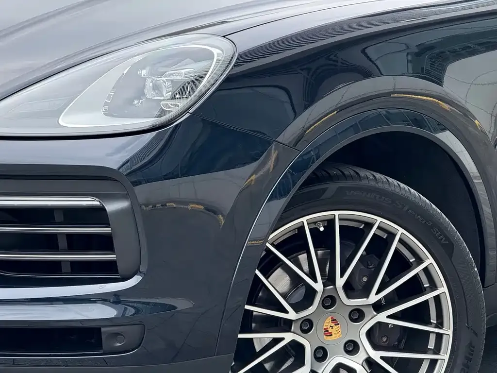 Porsche Cayenne — фото 7