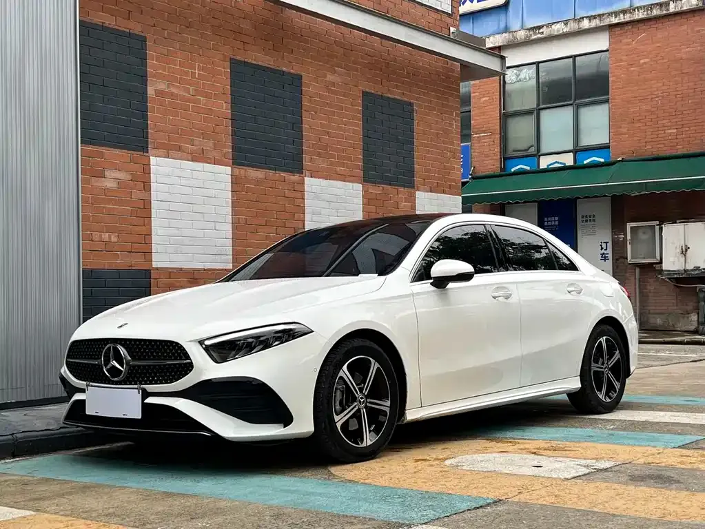 Mercedes-Benz A-Class — фото 1