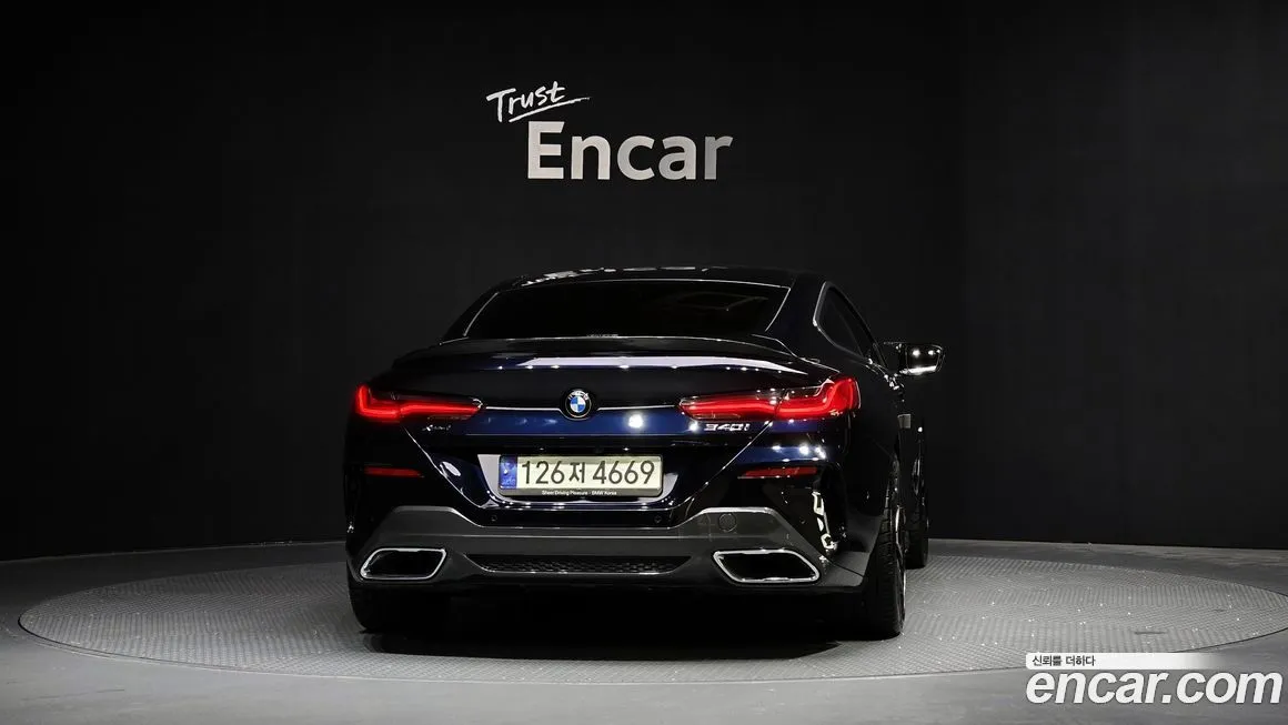 BMW 8-Series — фото 4