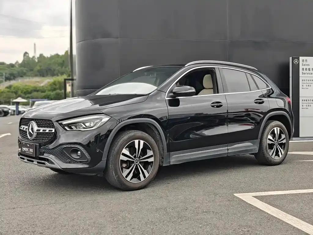 Mercedes-Benz GLA — фото 1