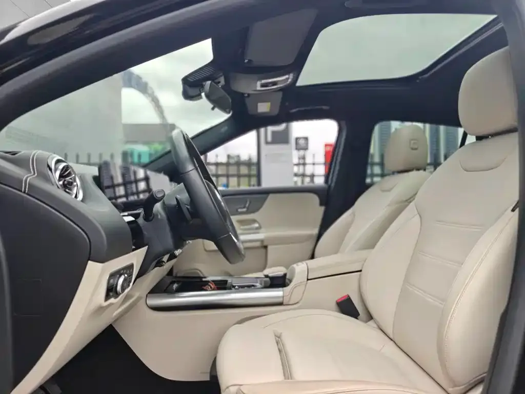 Mercedes-Benz GLA — фото 10