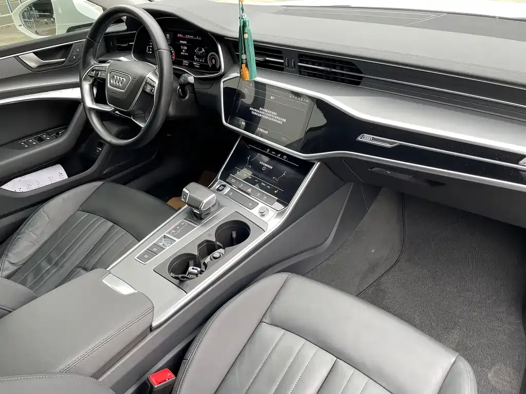 Audi A7 — фото 8