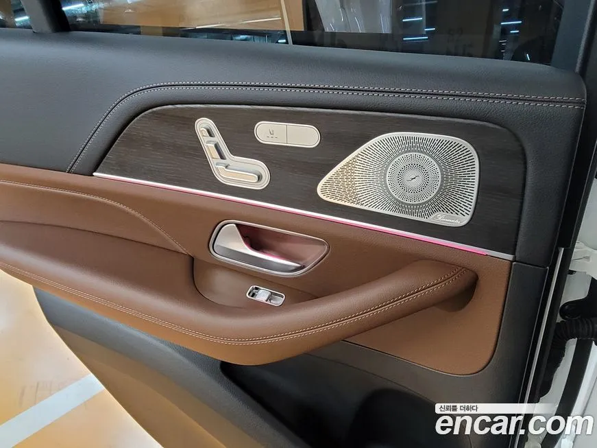 Mercedes-Benz GLE-Class — фото 10