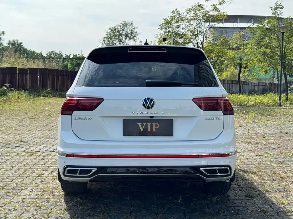Volkswagen Tiguan L — фото 5