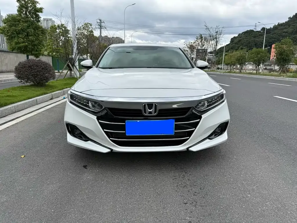 Honda Accord — фото 2