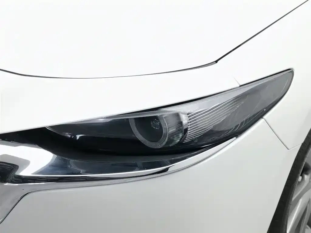 Mazda 3 Axela — фото 7