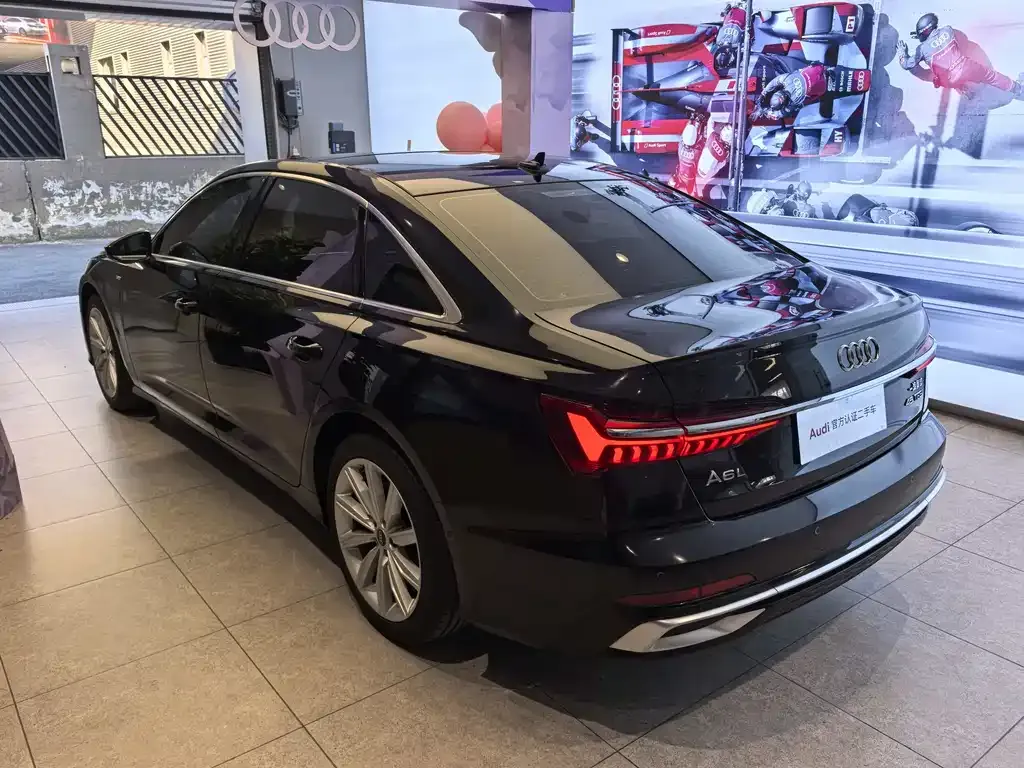 Audi A6L — фото 5