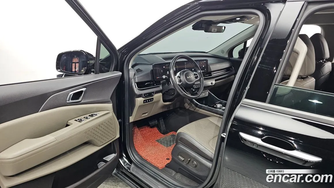 Kia Carnival — фото 10