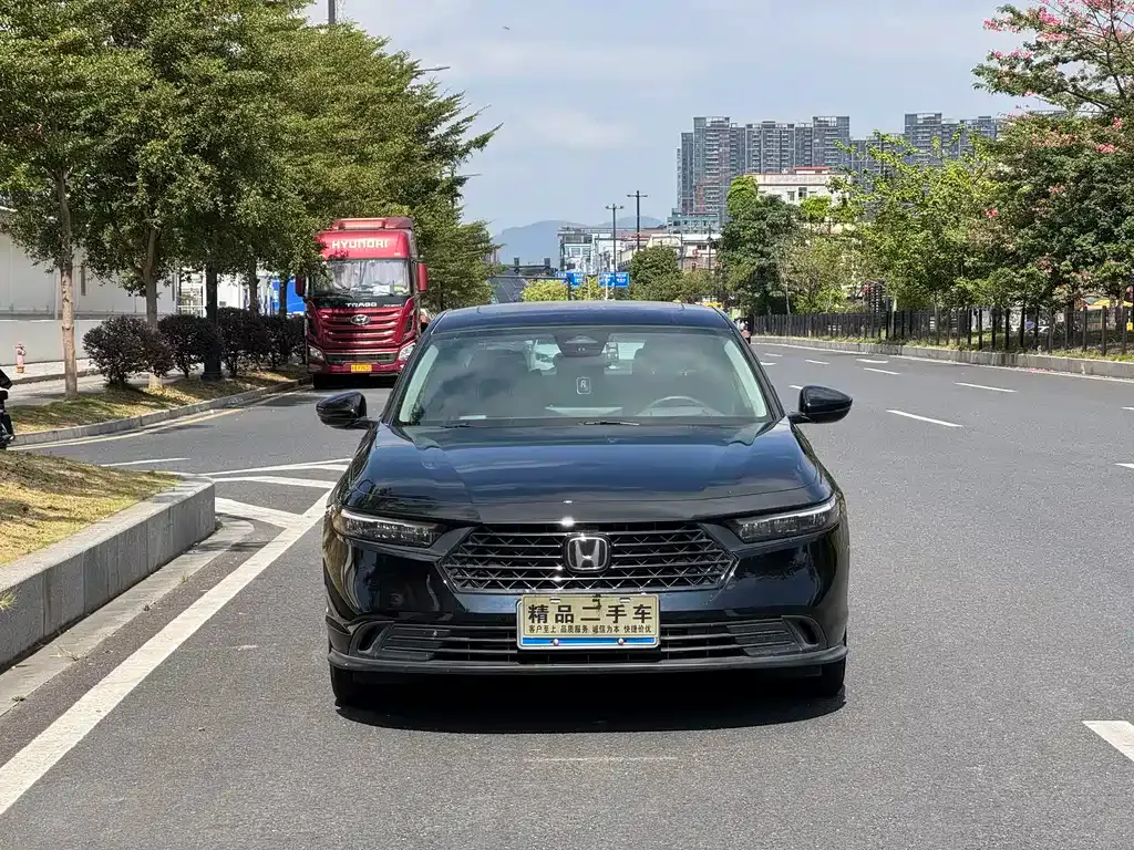 Honda Accord — фото 2