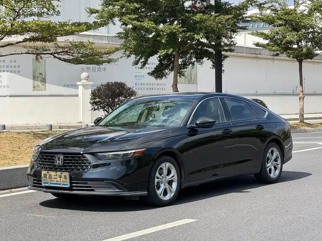 Honda Accord — фото 3