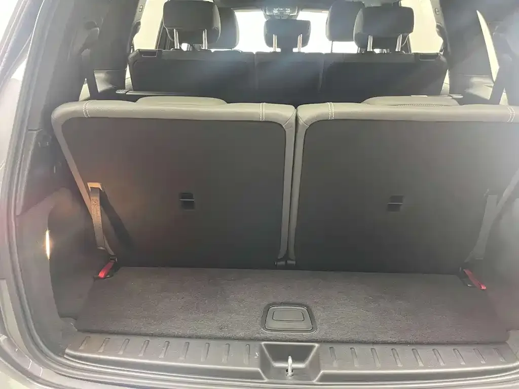 Mercedes-Benz EQB — фото 10
