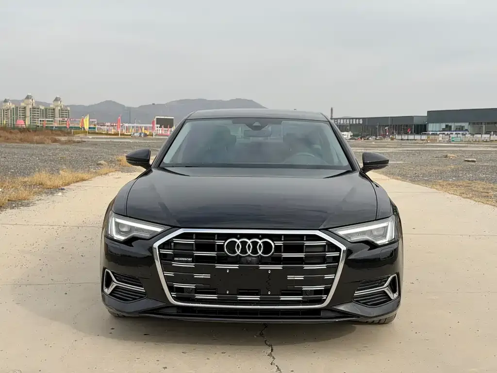 Audi A6L — фото 2