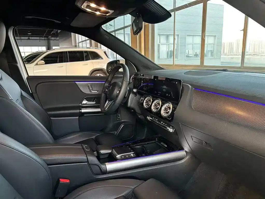 Mercedes-Benz GLA — фото 6