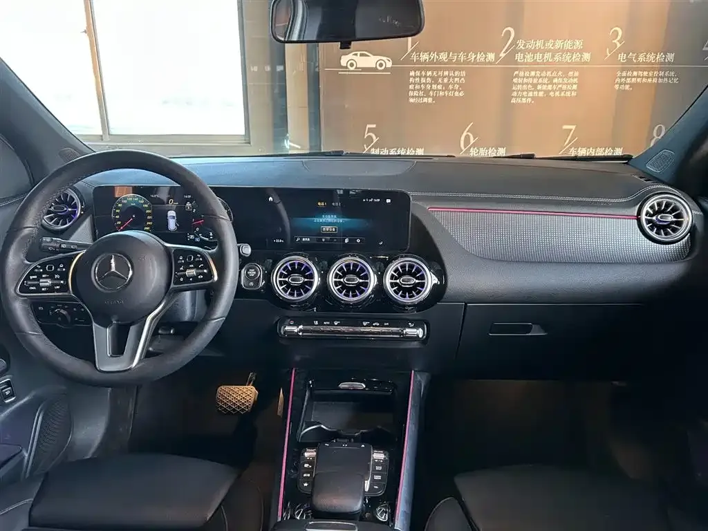 Mercedes-Benz GLA — фото 7