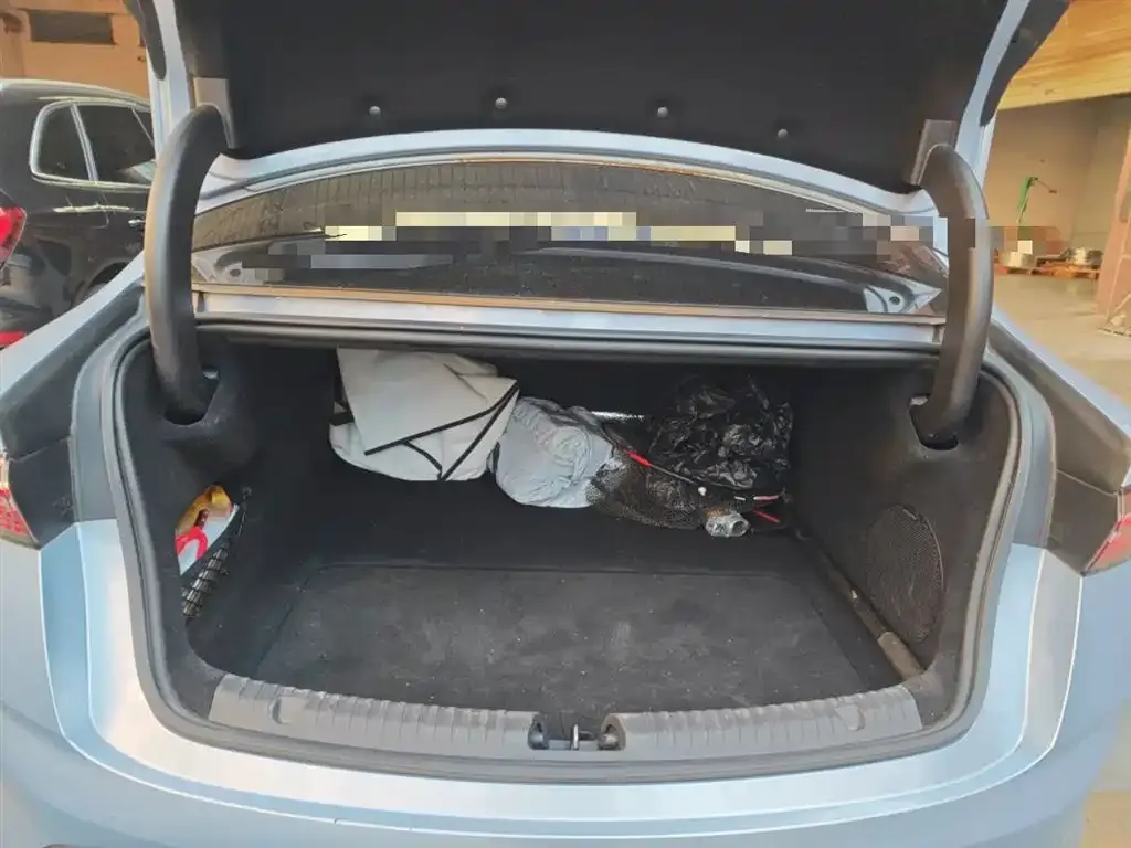 BYD Seal — фото 10