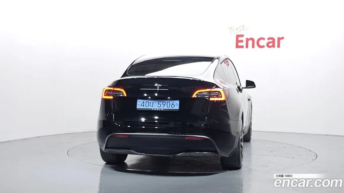 Tesla Model Y — фото 4