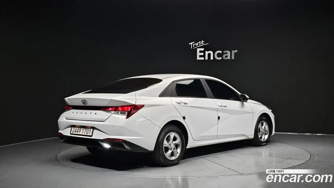 Hyundai AVANTE — фото 2