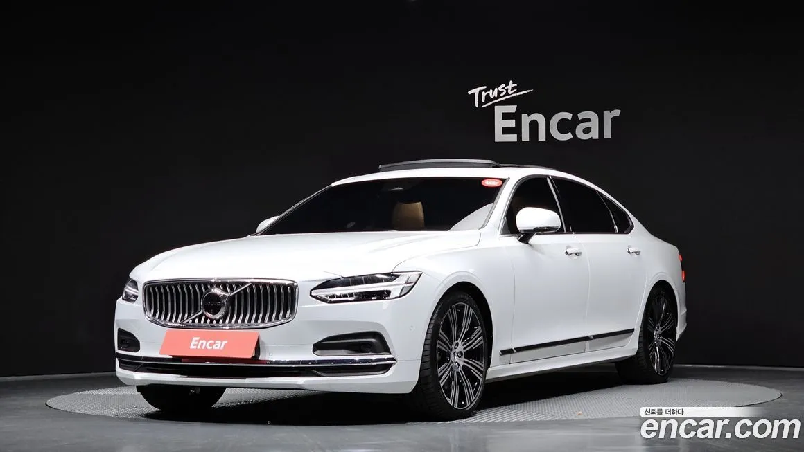 Volvo S90 — фото 1