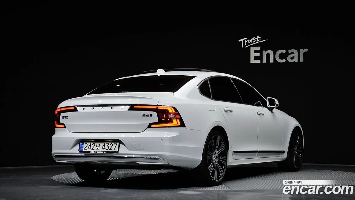 Volvo S90 — фото 2