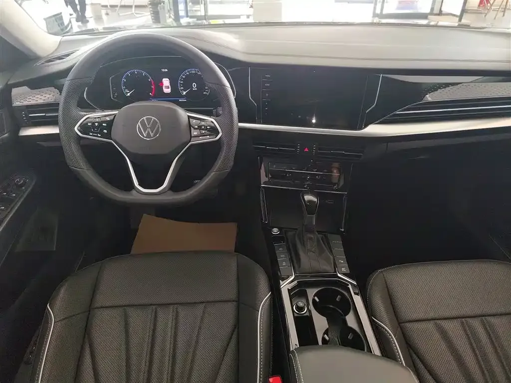 Volkswagen Passat — фото 10