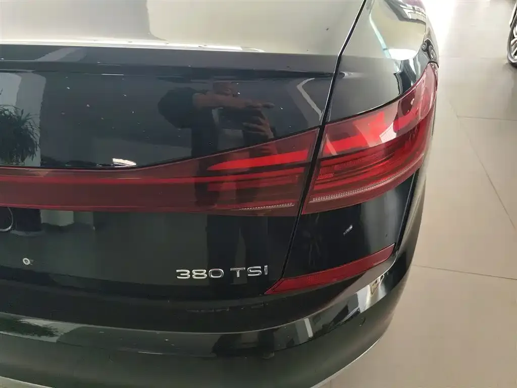 Volkswagen Passat — фото 8
