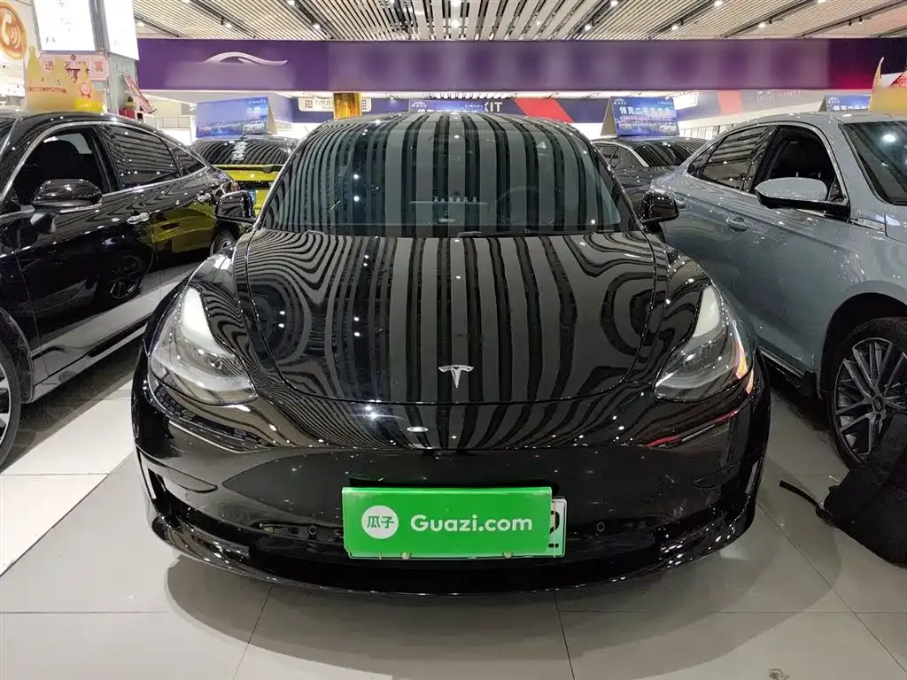 Tesla Model 3 — фото 3
