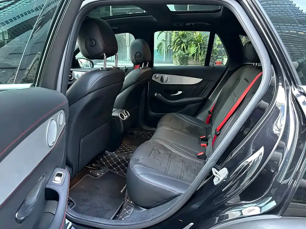 Mercedes-Benz GLC AMG — фото 7
