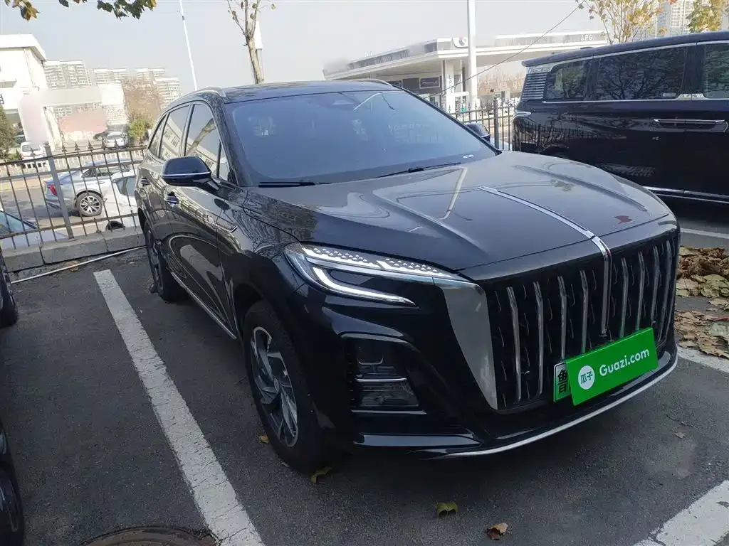 Hongqi HS3 PHEV — фото 4