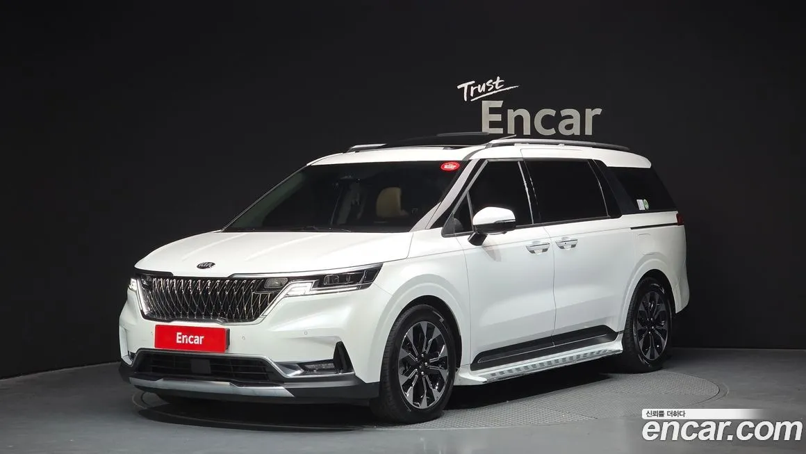 Kia Carnival — фото 1