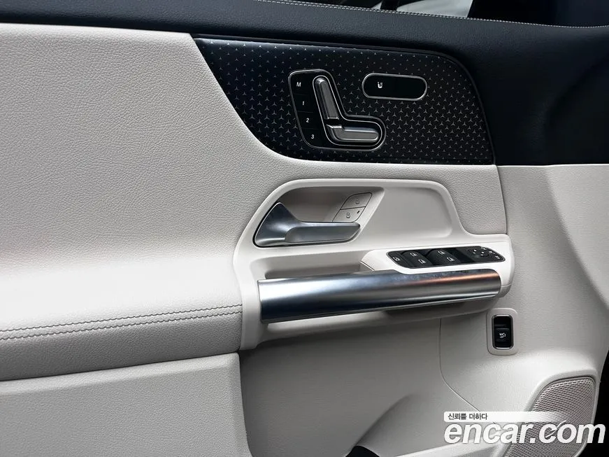 Mercedes-Benz EQA — фото 10