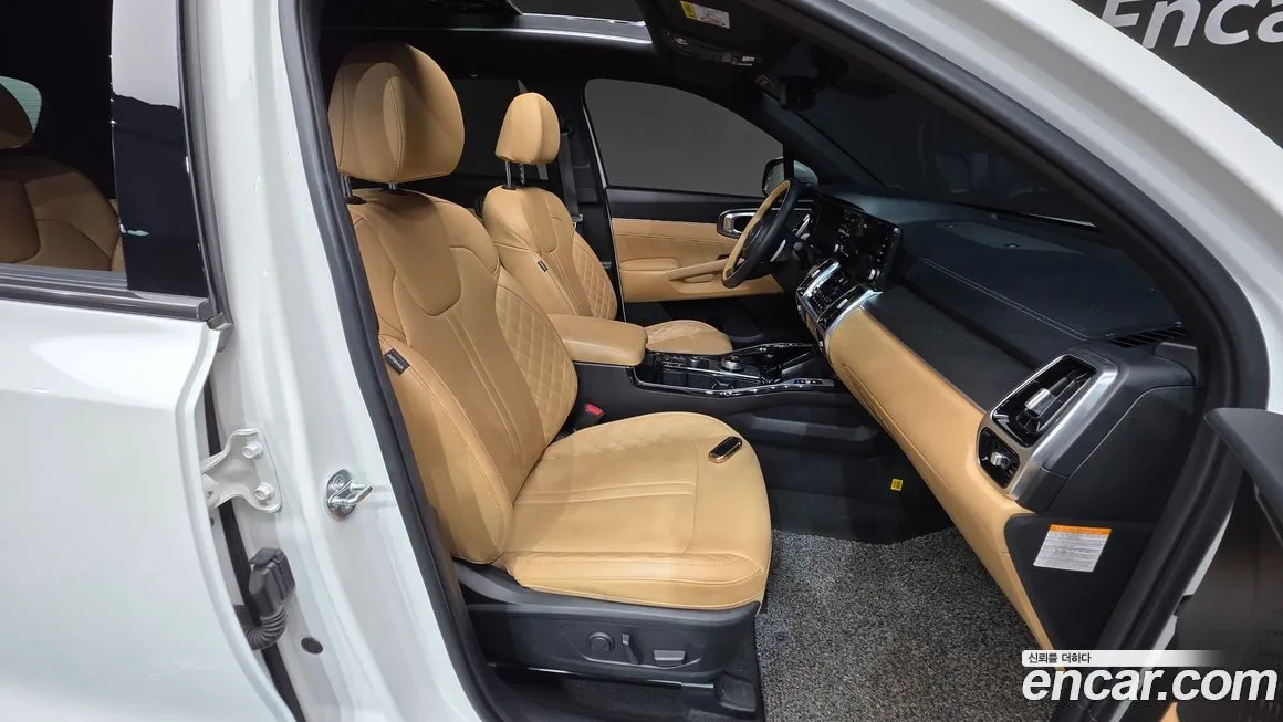 Kia Sorento — фото 10