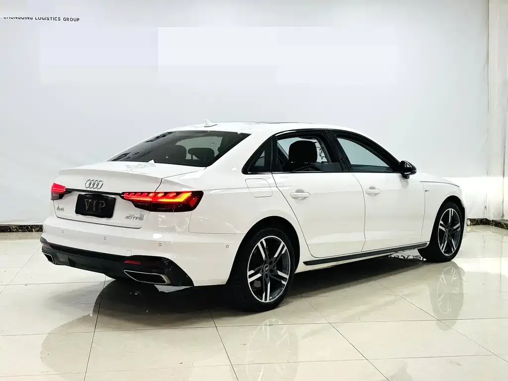 Audi A4L — фото 4