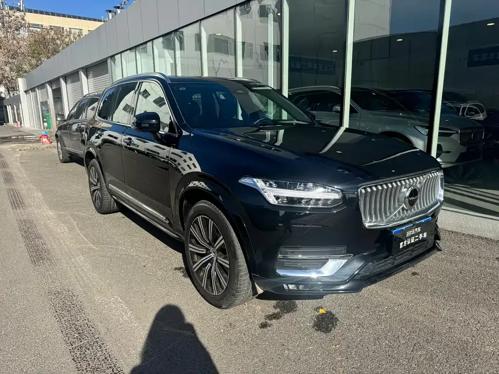 Volvo XC90 — фото 2