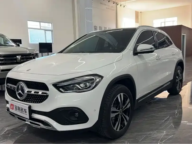 Mercedes-Benz GLA — фото 7