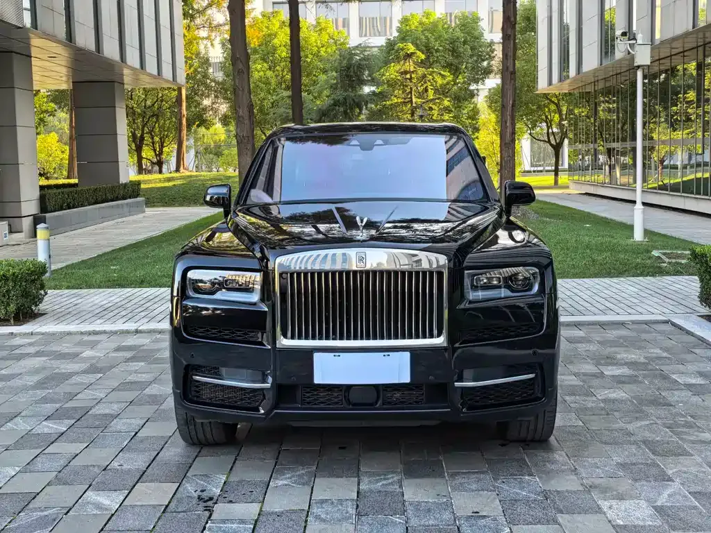 Rolls-Royce Cullinan — фото 2