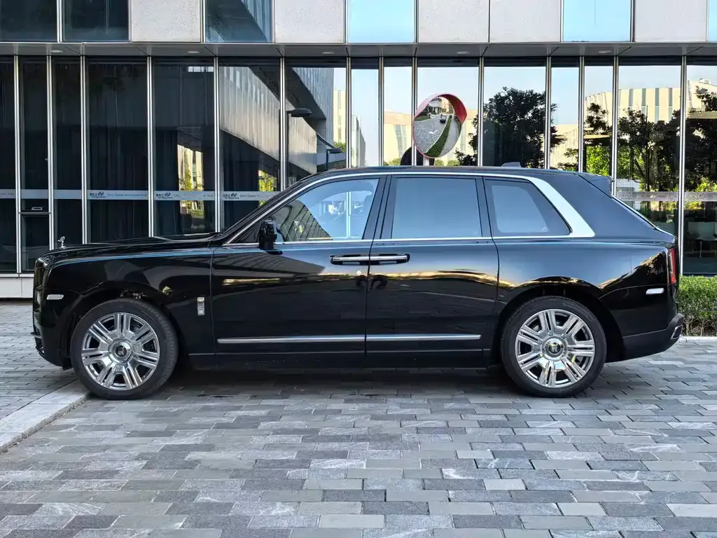 Rolls-Royce Cullinan — фото 6